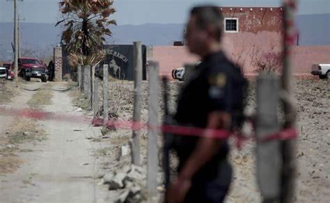 Descubrimientos en Teuchitlán: centro de exterminio y objetos personales emergen