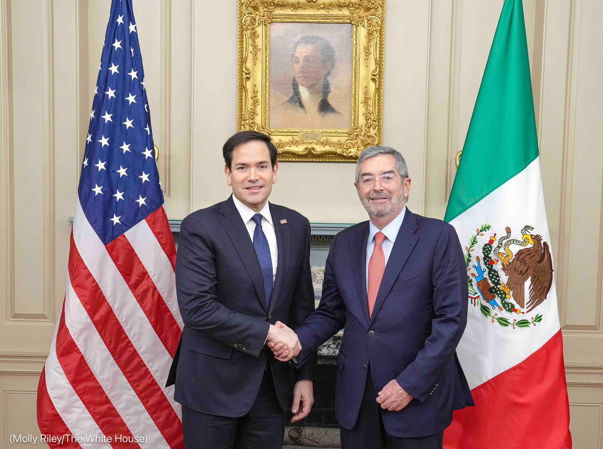 Reunión de Seguridad EE.UU.-México: Cooperación y Tensiones en la Era Sheinbaum-Trump