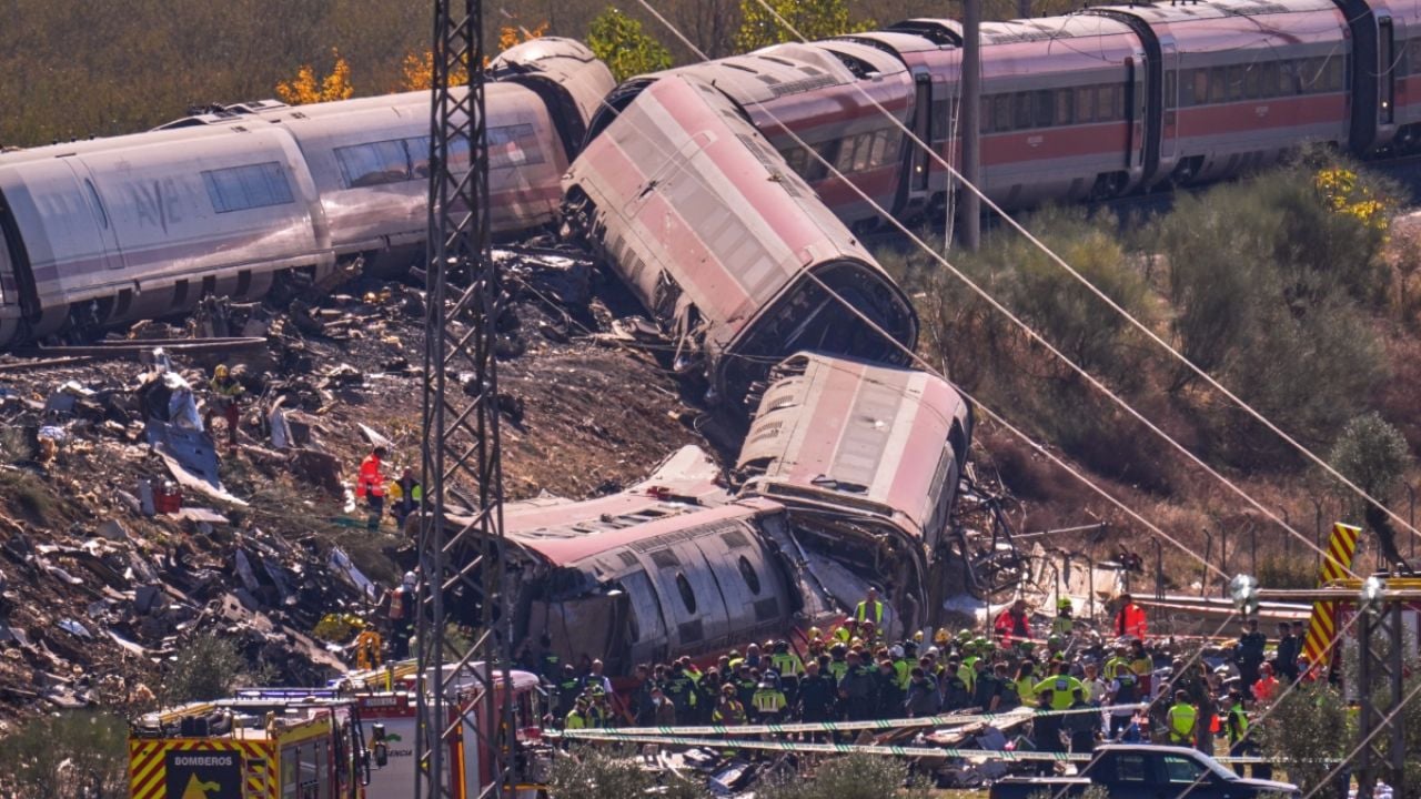 Tragedia ferroviaria en Urda: colisión a 160 km/h deja 69 muertos